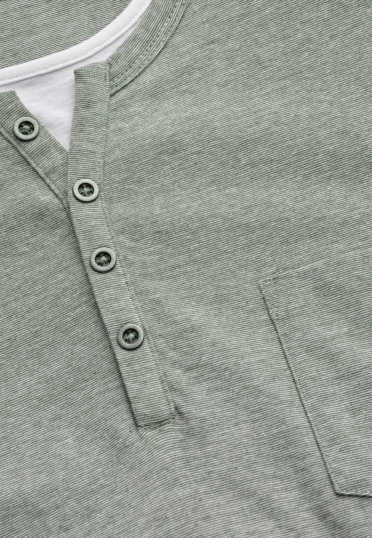 T-shirt met knoopsluiting