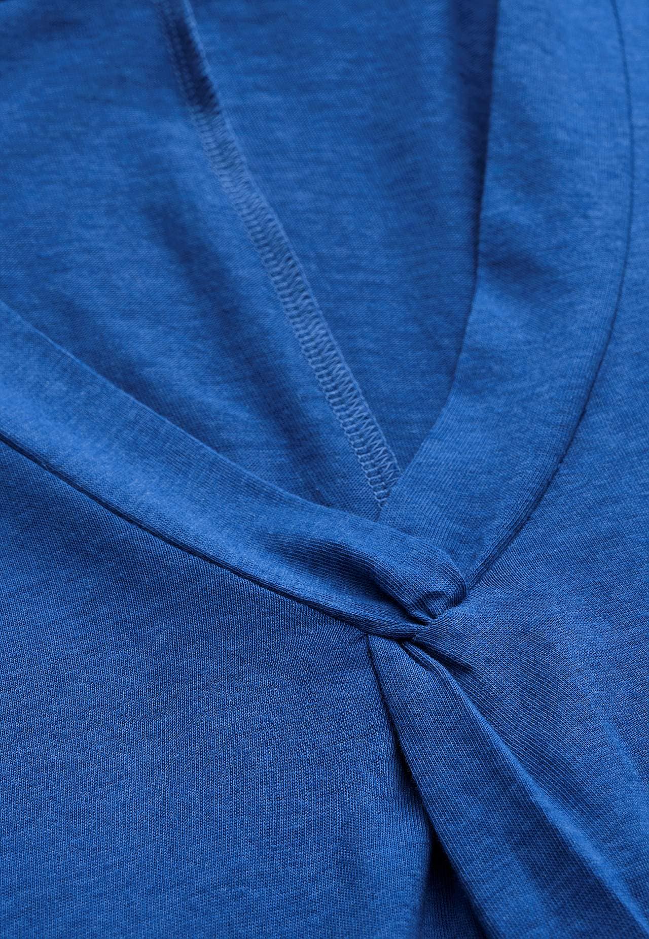 Mouwloze jerseyjurk met een v-hals