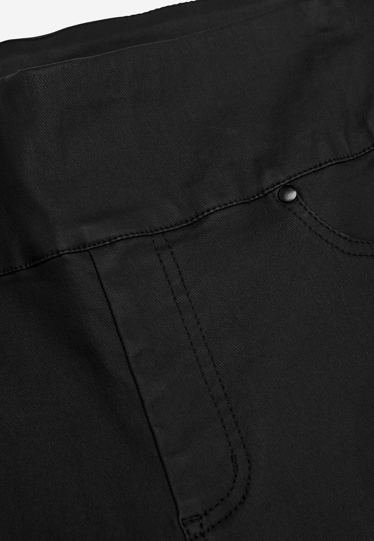 Gecoate jegging met smalle benen