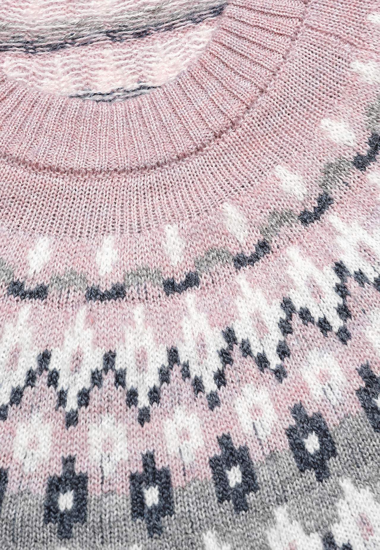 Gebreide trui met een jacquard patroon
