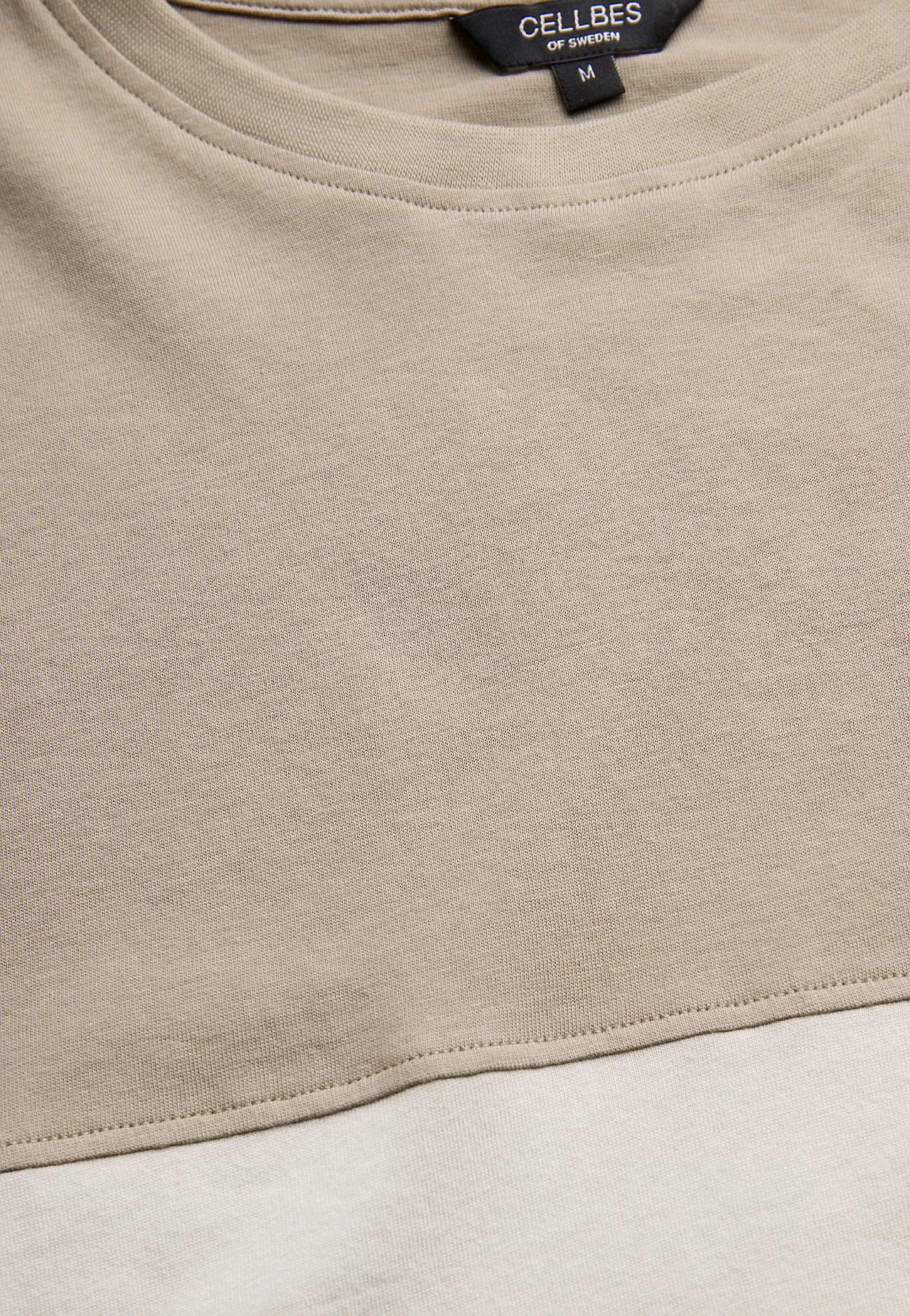 T-shirt met één brede streep