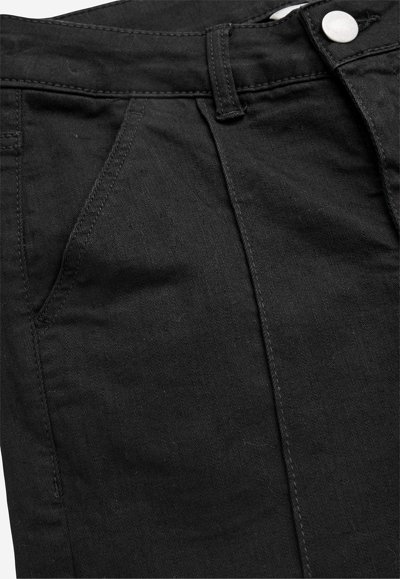 Elastische cropped jeans met gestikte vouw