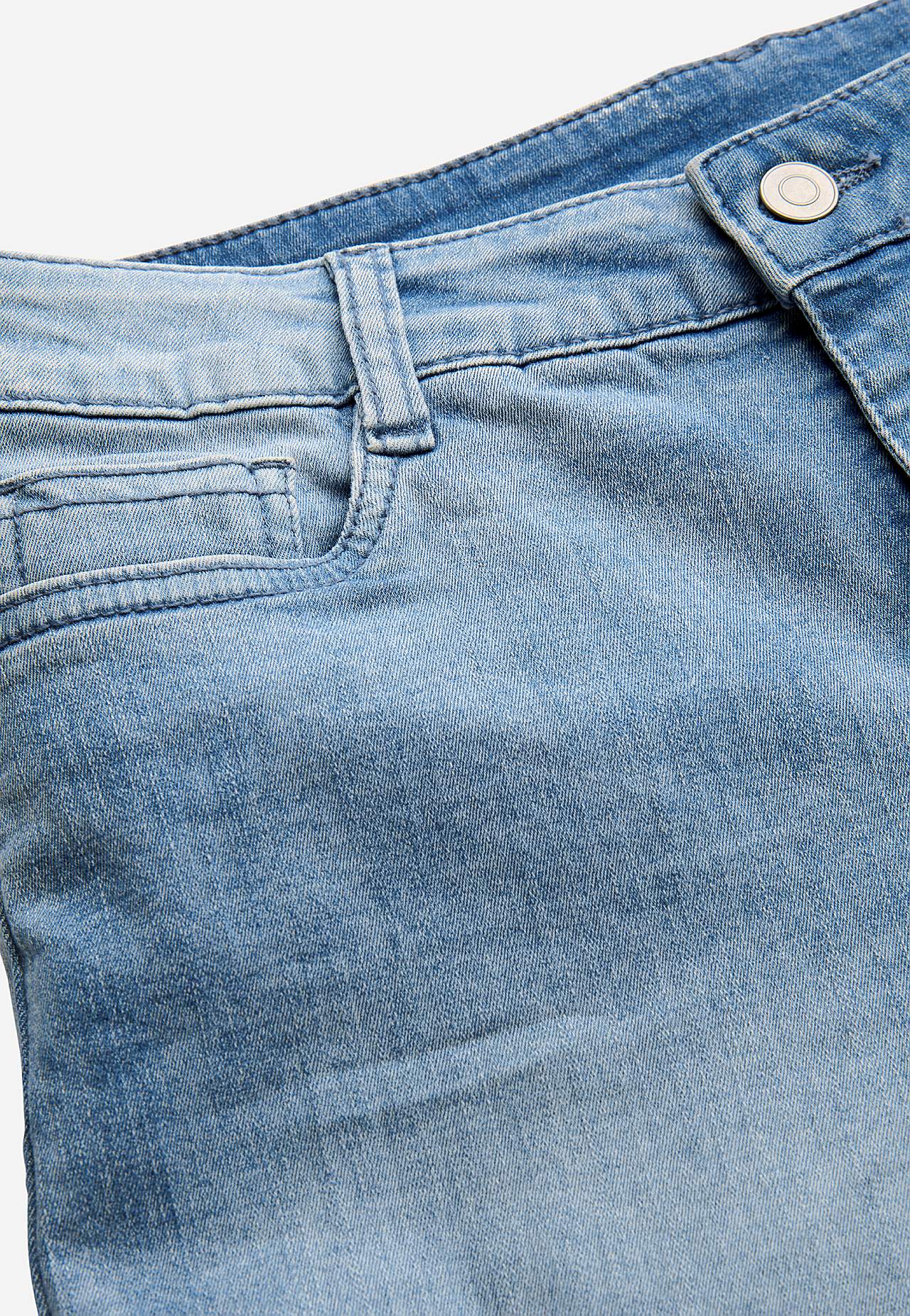 Jeansshort met comfortabelle rek