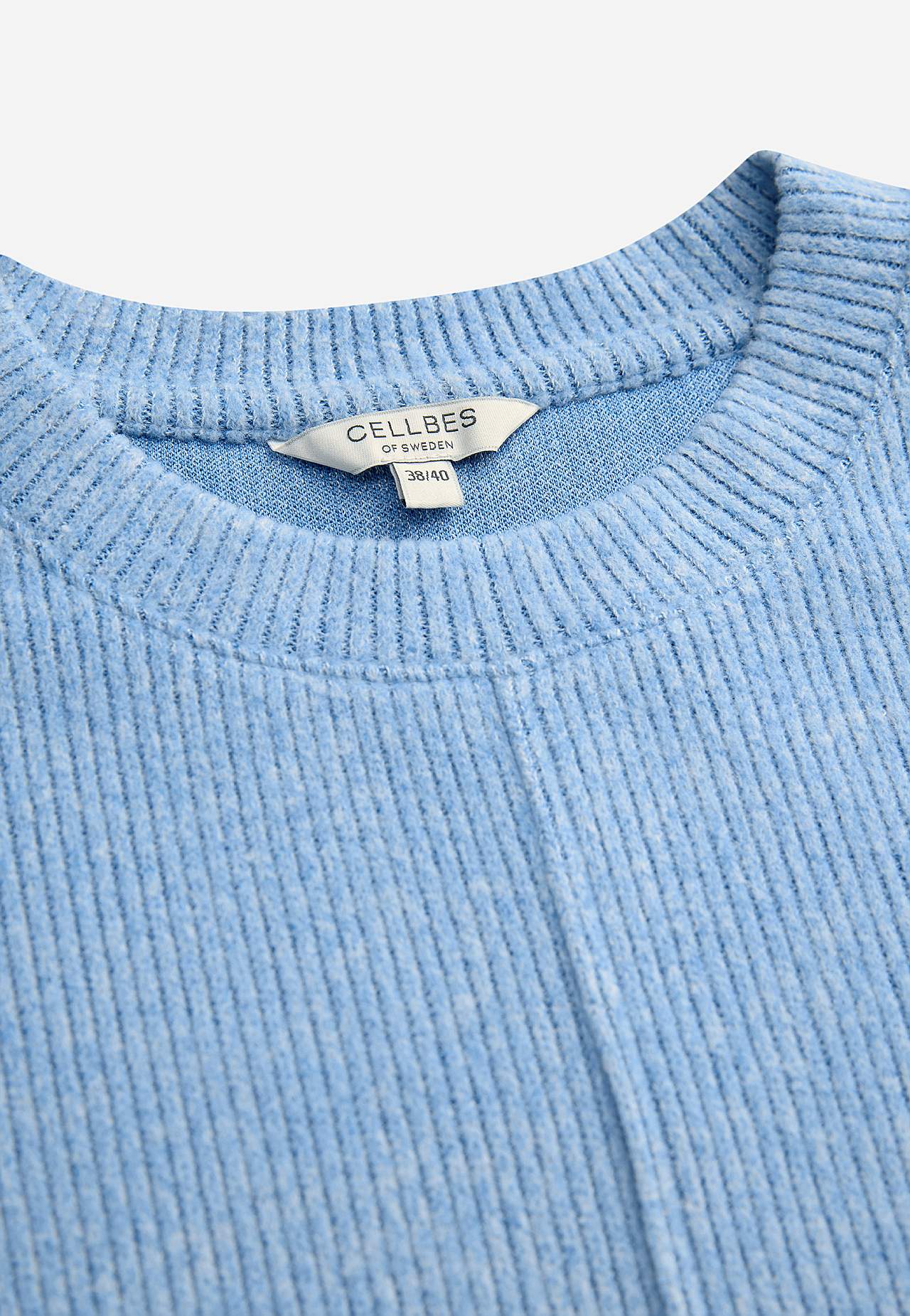 Super zachte trui met decoratieve middennaad Beata