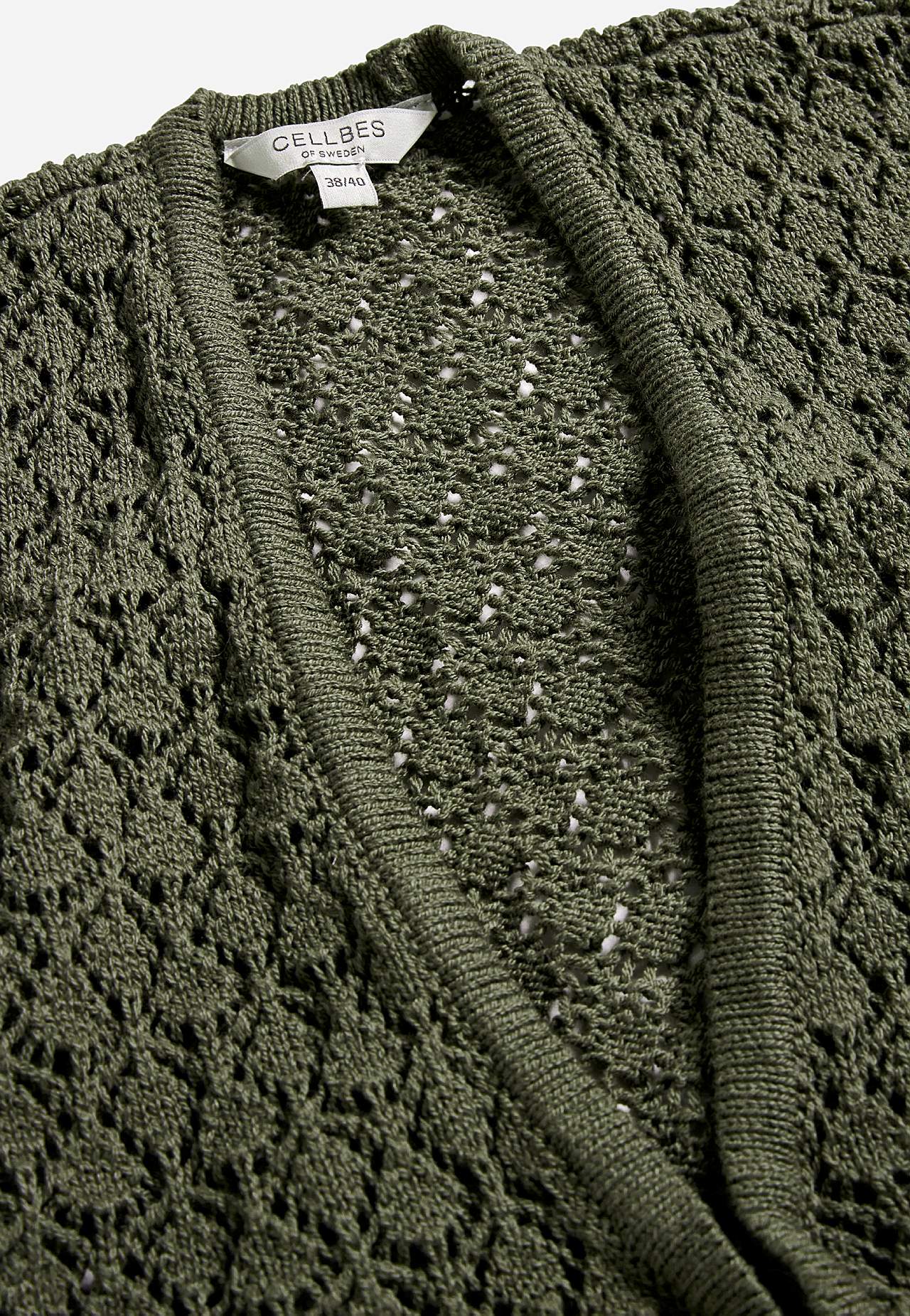 Gebreide cardigan met gatenpatroon