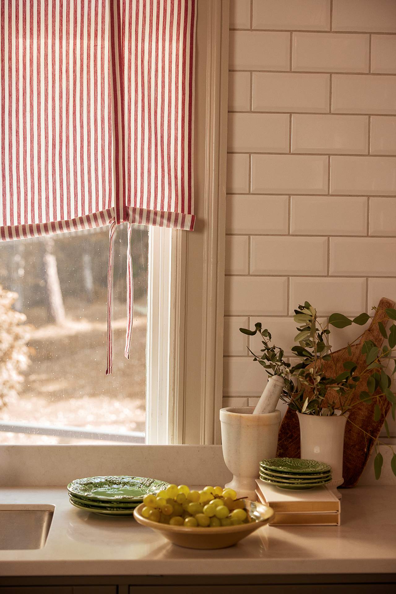 Gevlochten en gestreept vouwgordijn