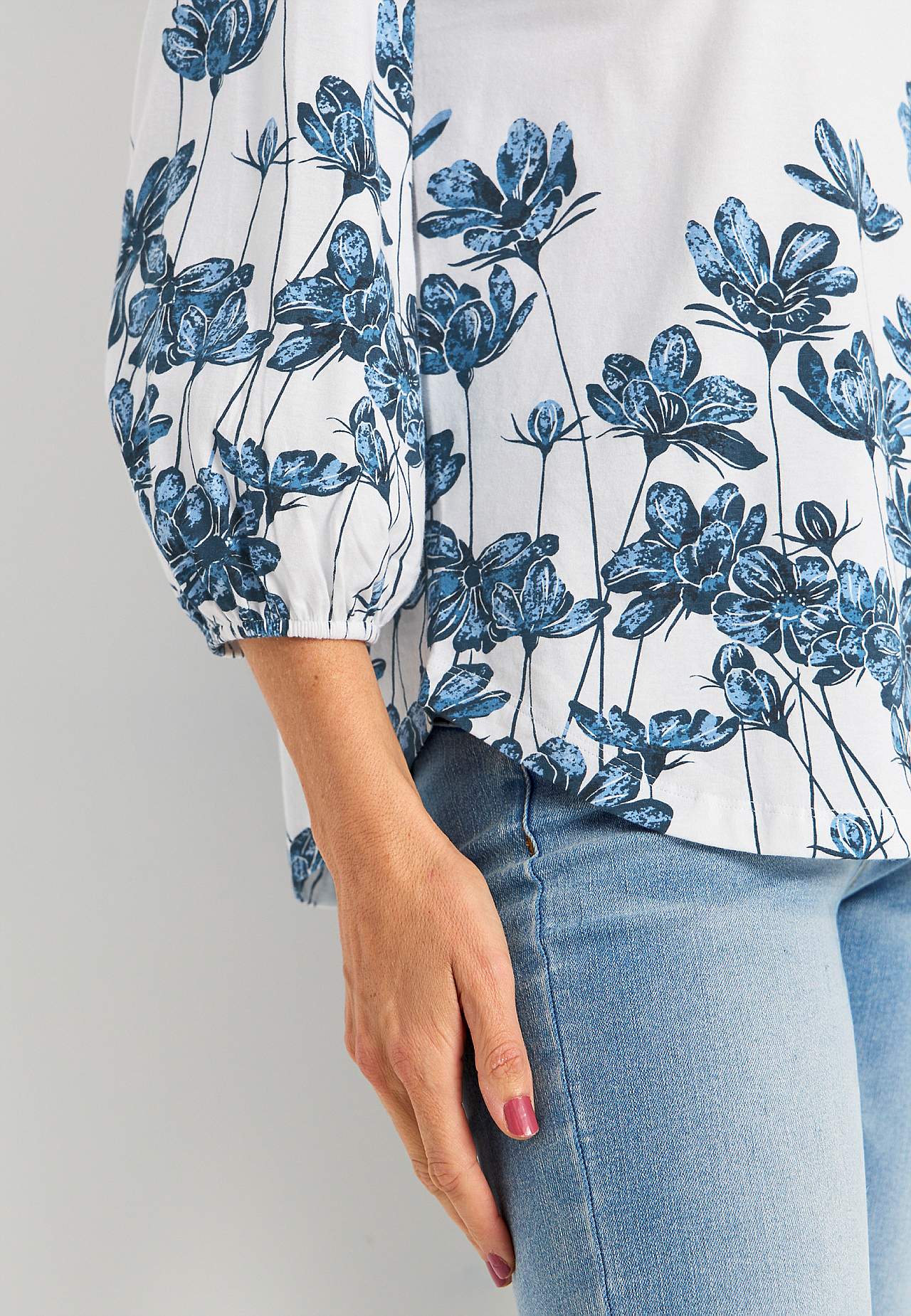 Jersey-topje met een bloemenpatroon