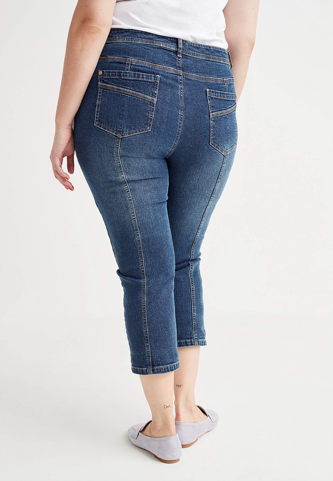 Cropped jeans met vijf zakken ontwerp