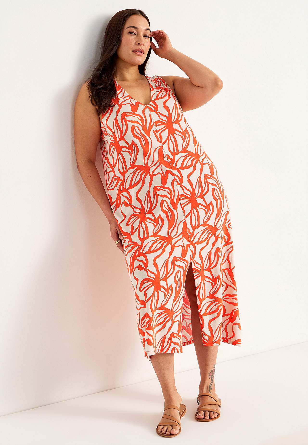Mouwloze jerseyjurk met een v-hals