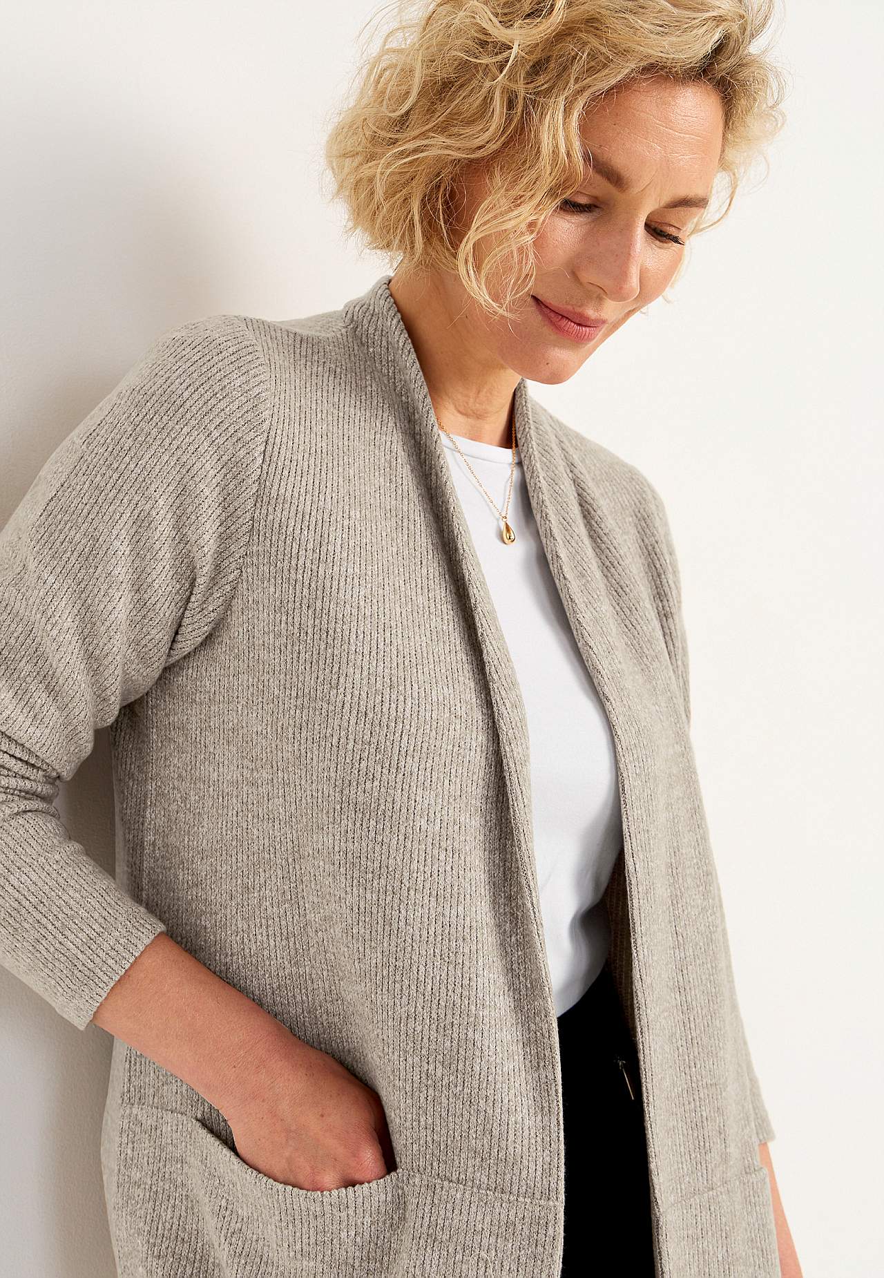 Super zachte en lange cardigan met zakken