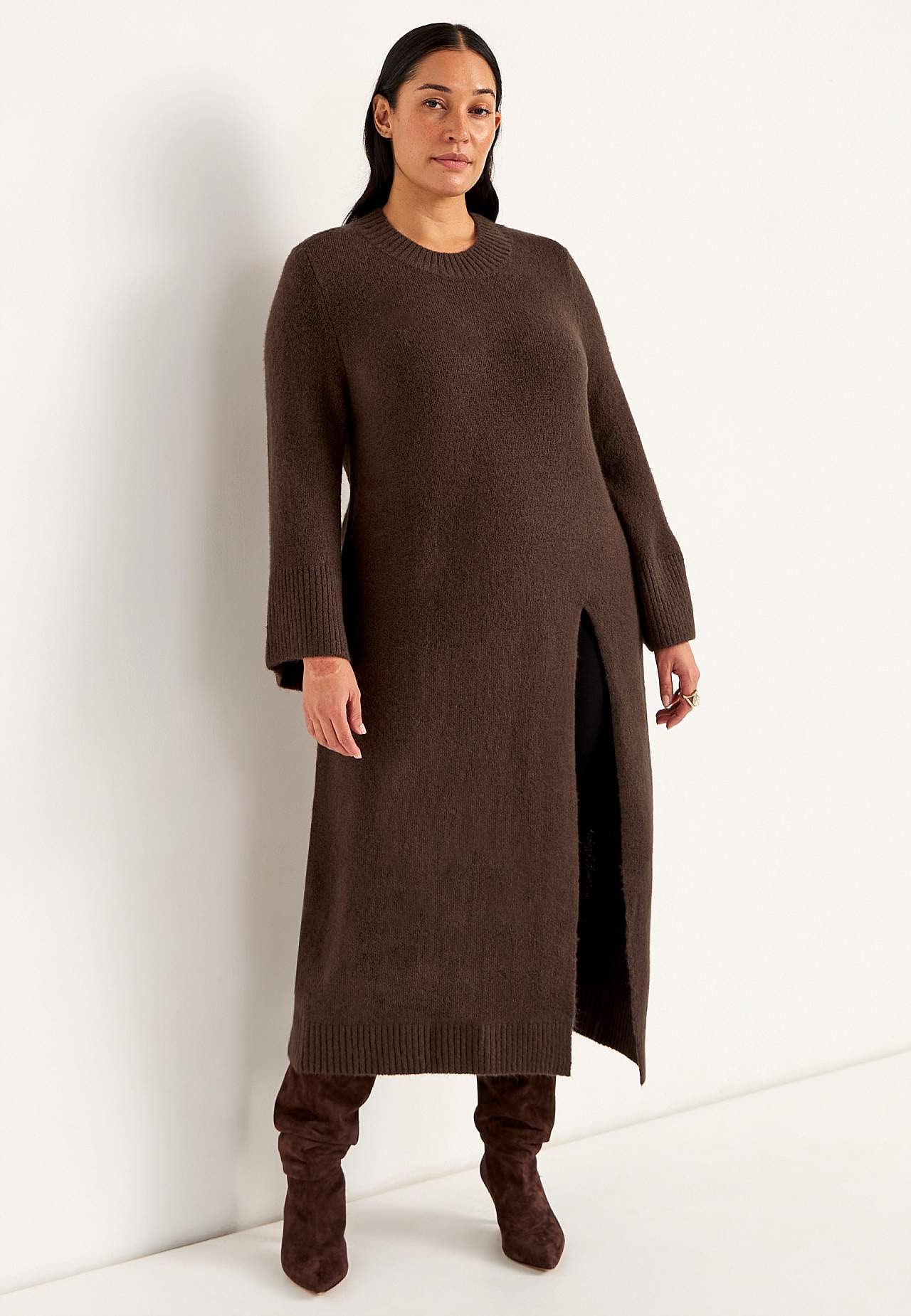 Gebreide jurk met hoge spleet