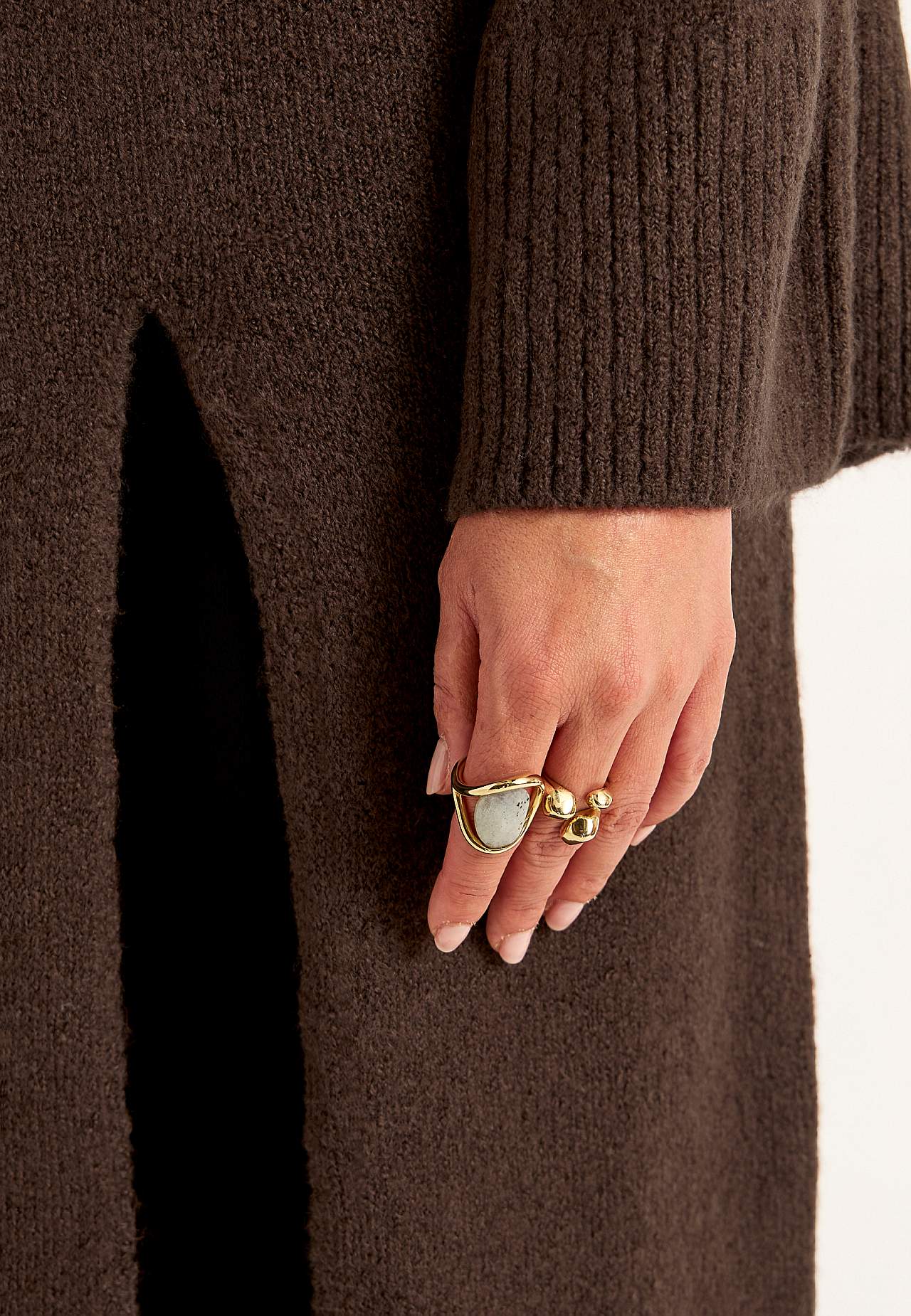 Gebreide jurk met hoge spleet