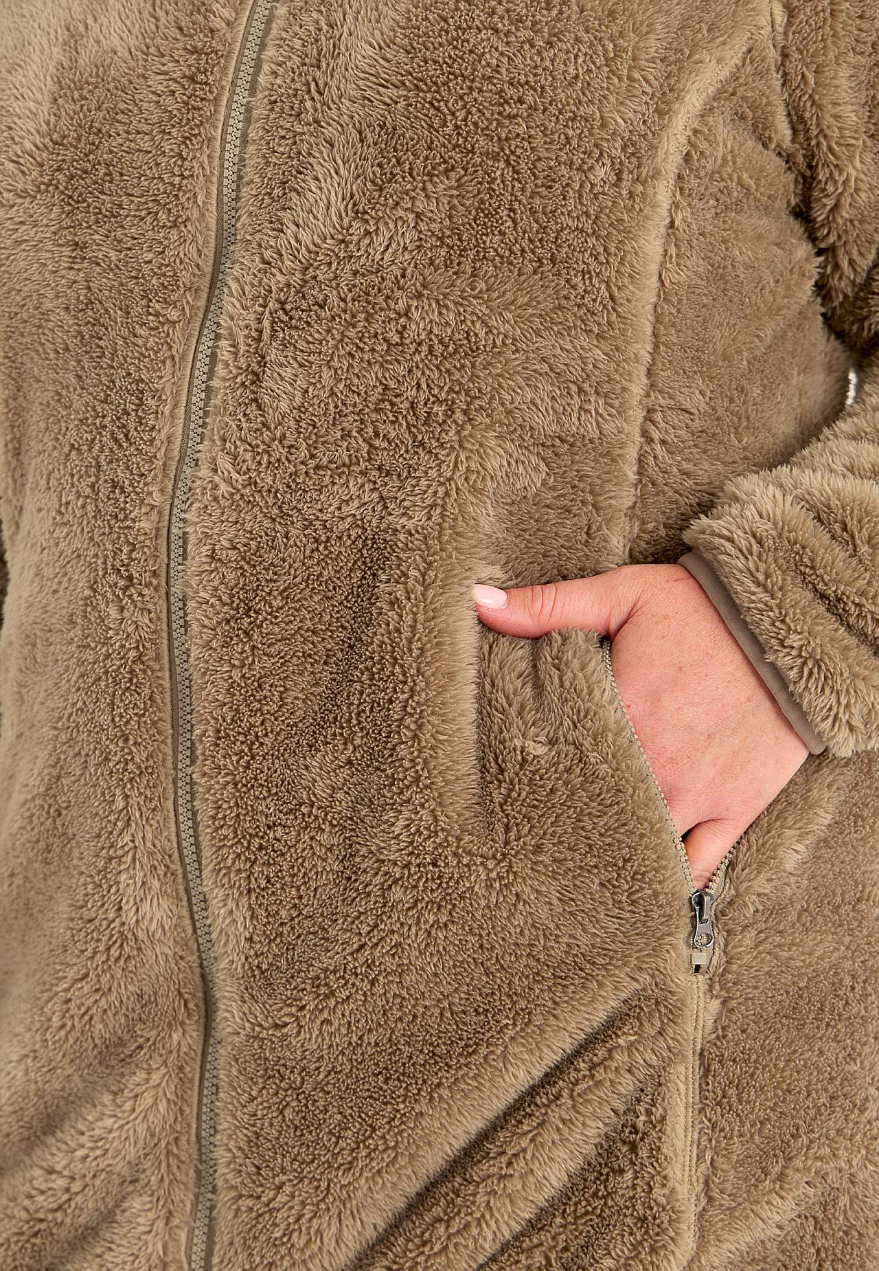 Knusse fleece-jas met capuchon