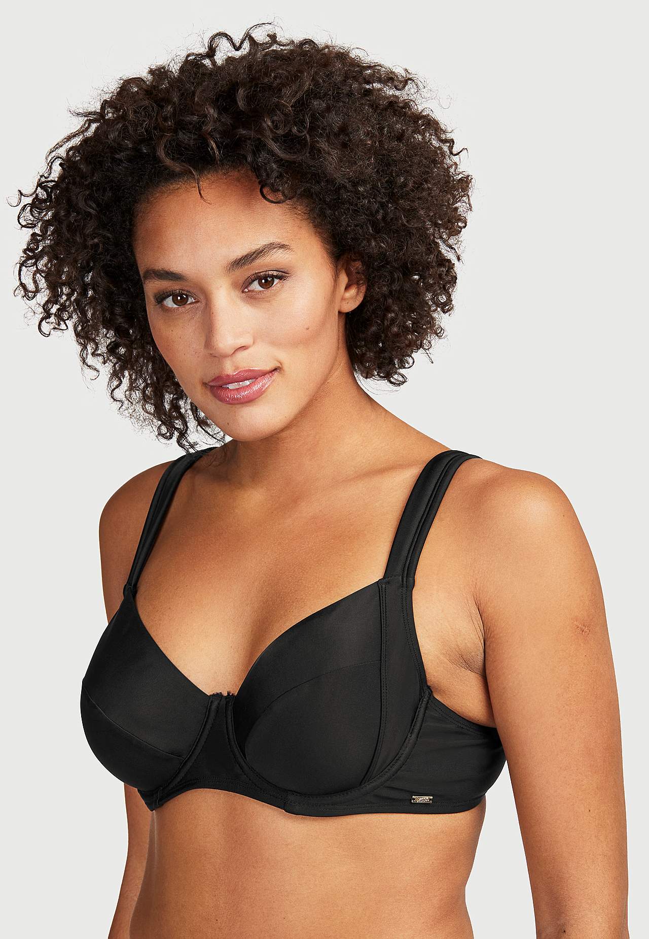 Ongevoerde bikini beha Umeå