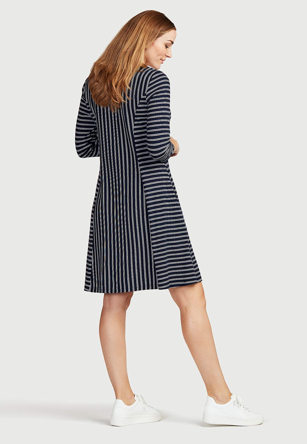 Patroonvormige jerseyjurk met zijzakken