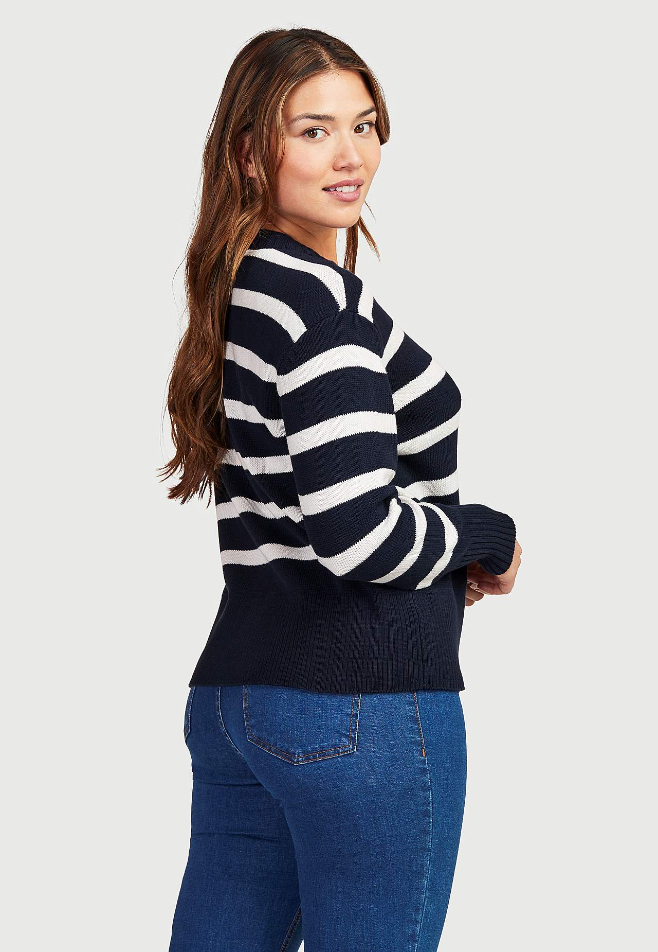 Gestreepte en korte sweater