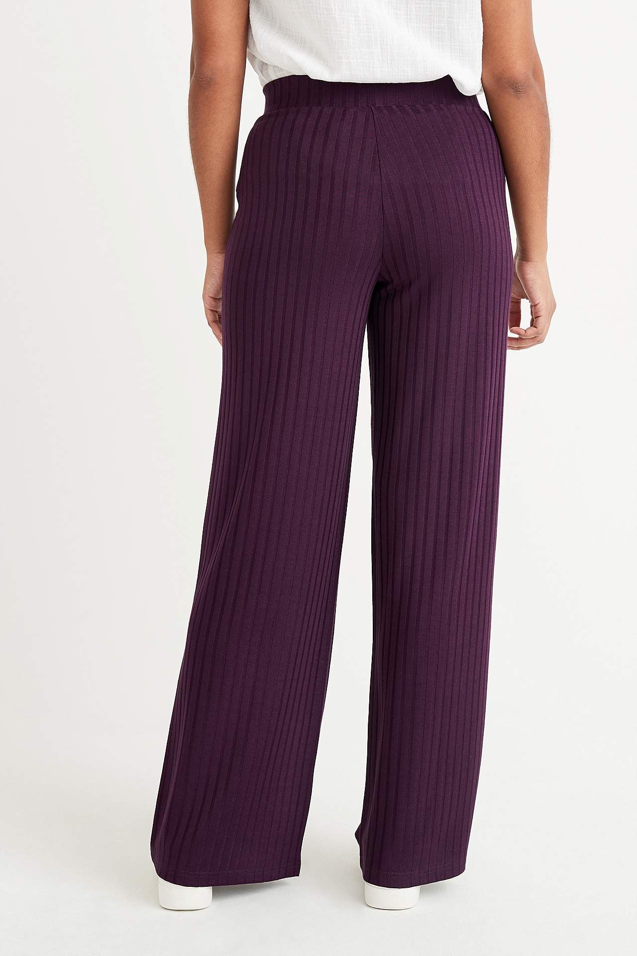 Broek van geribbeld tricot