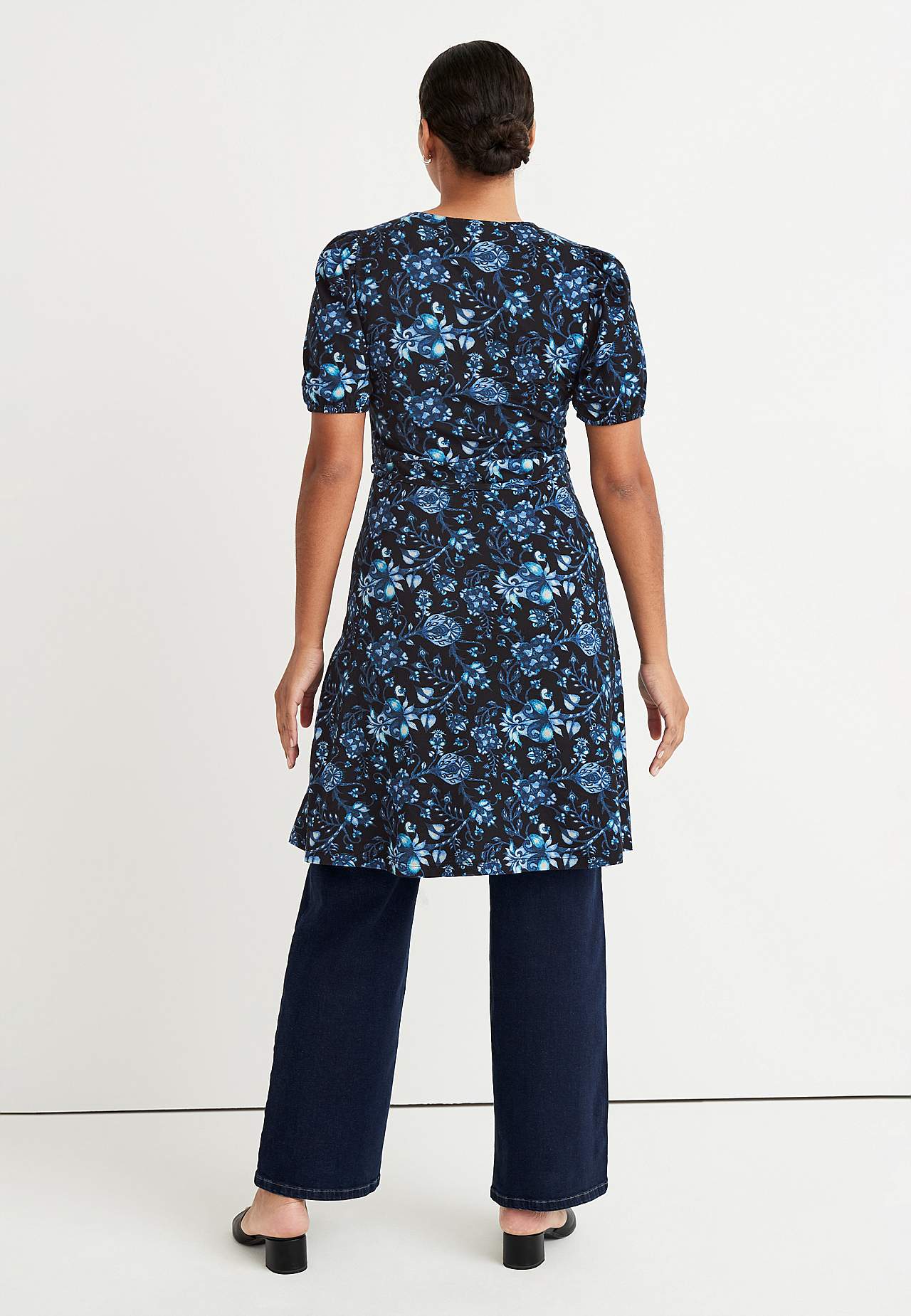 Patroonvormige en korte jerseyjurk