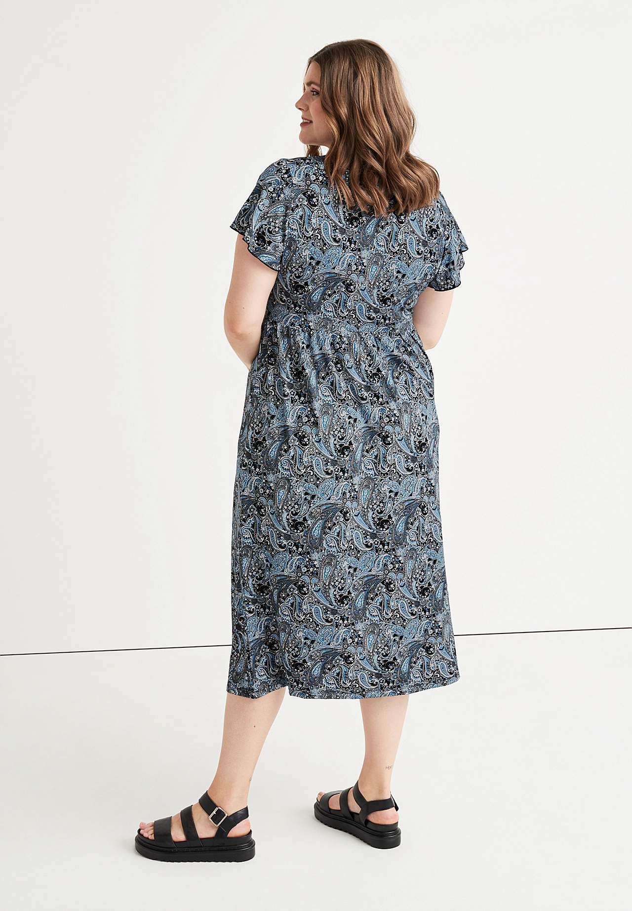 Patroonvormige maxi jurk met snijnaad aan de taille