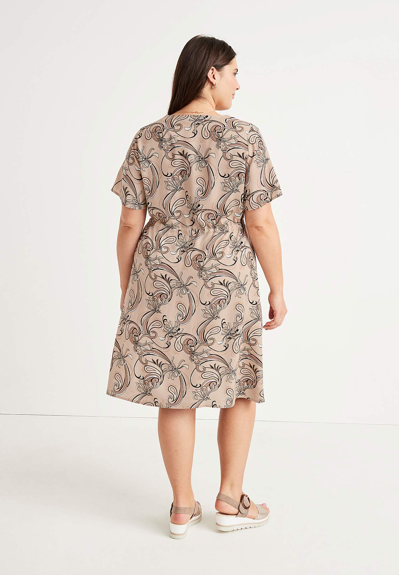 Patroonvormige viscose jurk met korte mouwen Jennifer