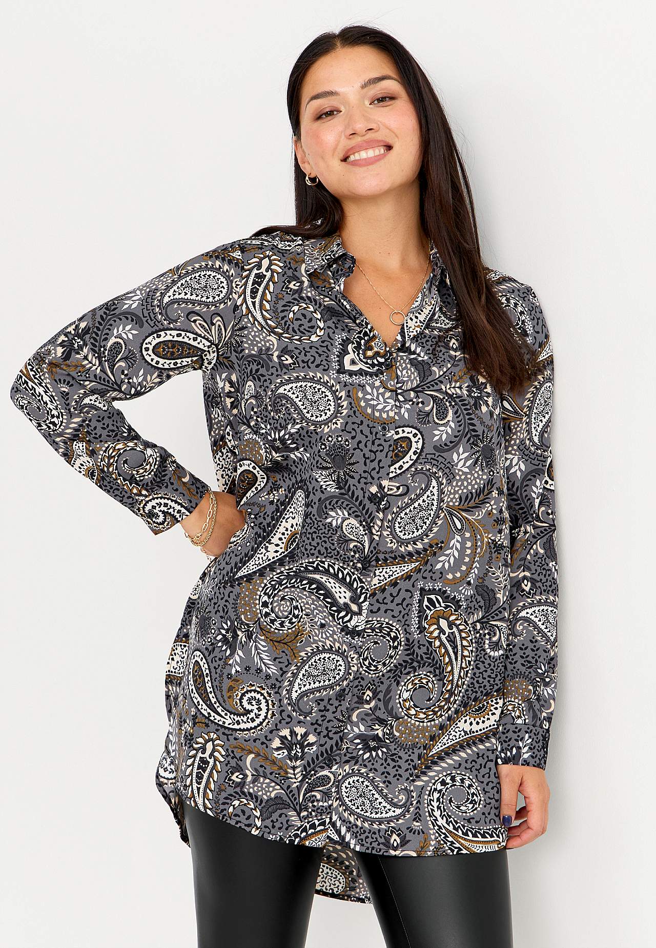 Lang shirt met knoppen