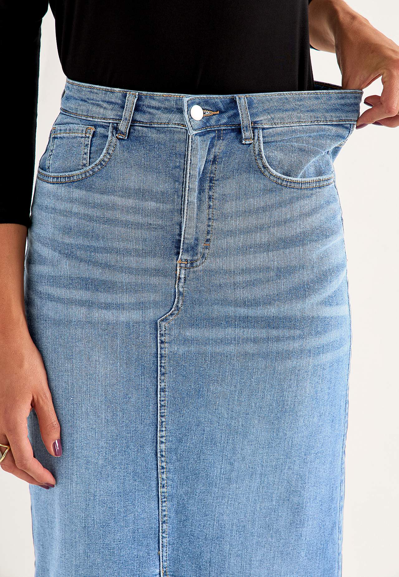 Denim rok met spleet aan de voorkant