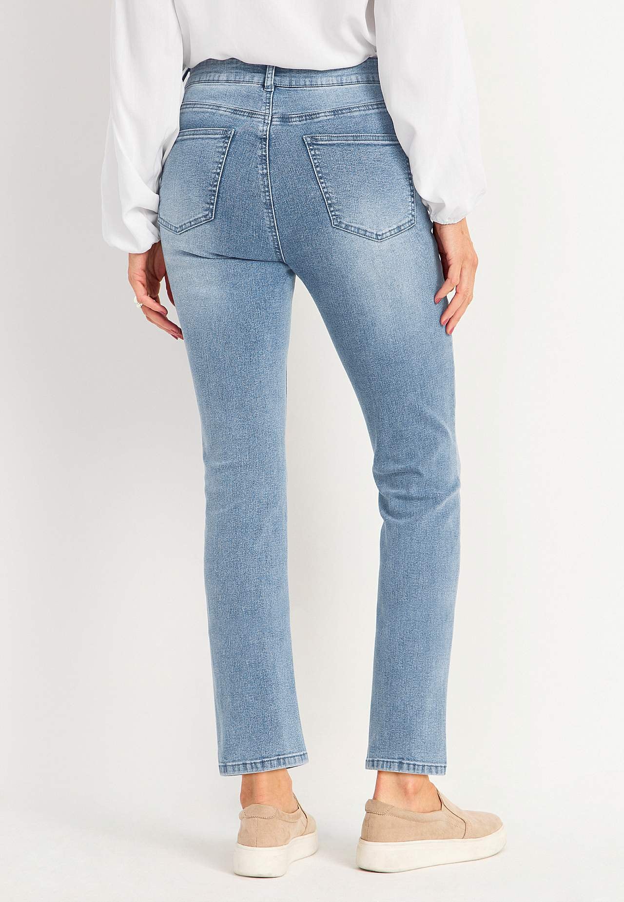 Enkeljeans met borduurwerk
