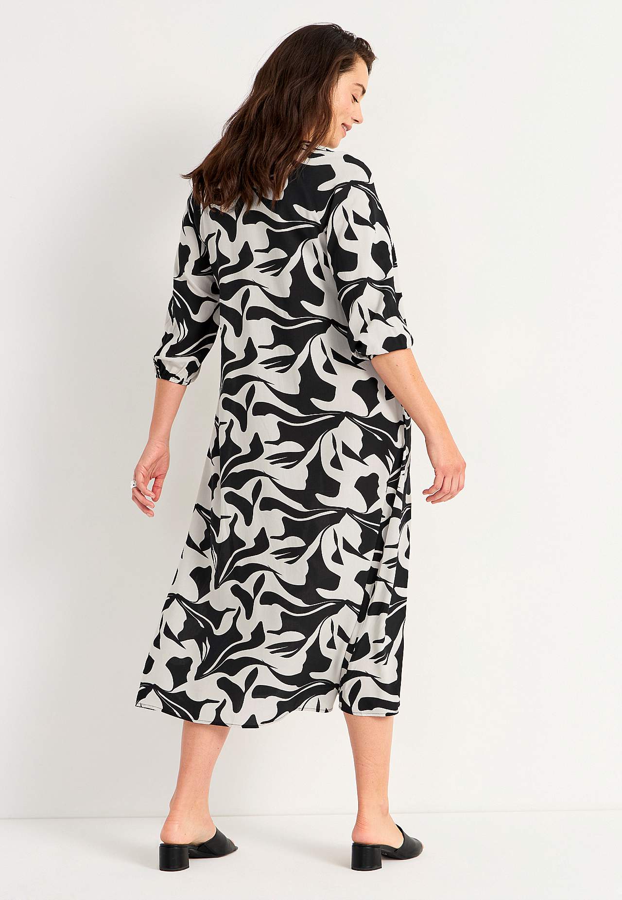 Wijde viscose jurk met patroon