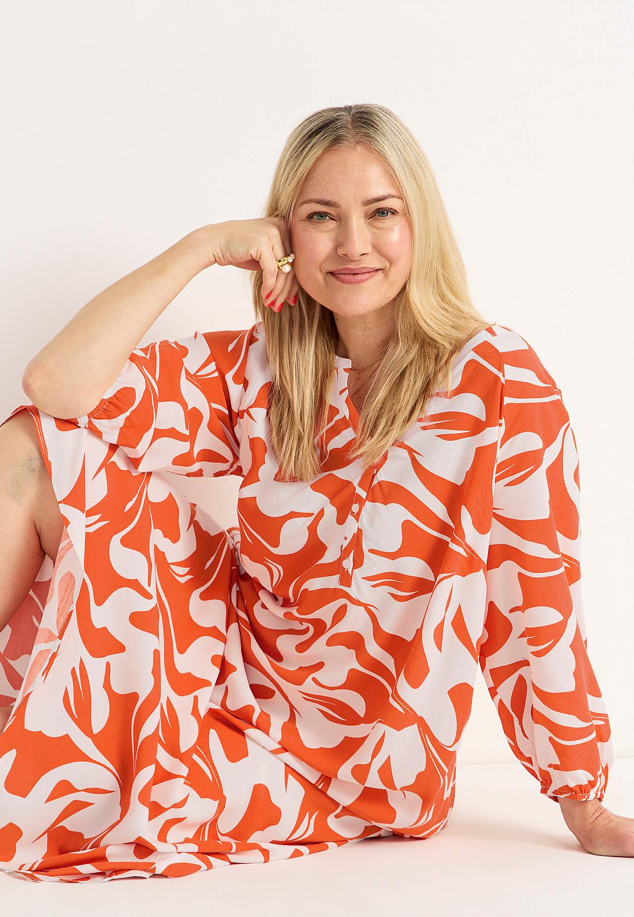 Wijde viscose jurk met patroon