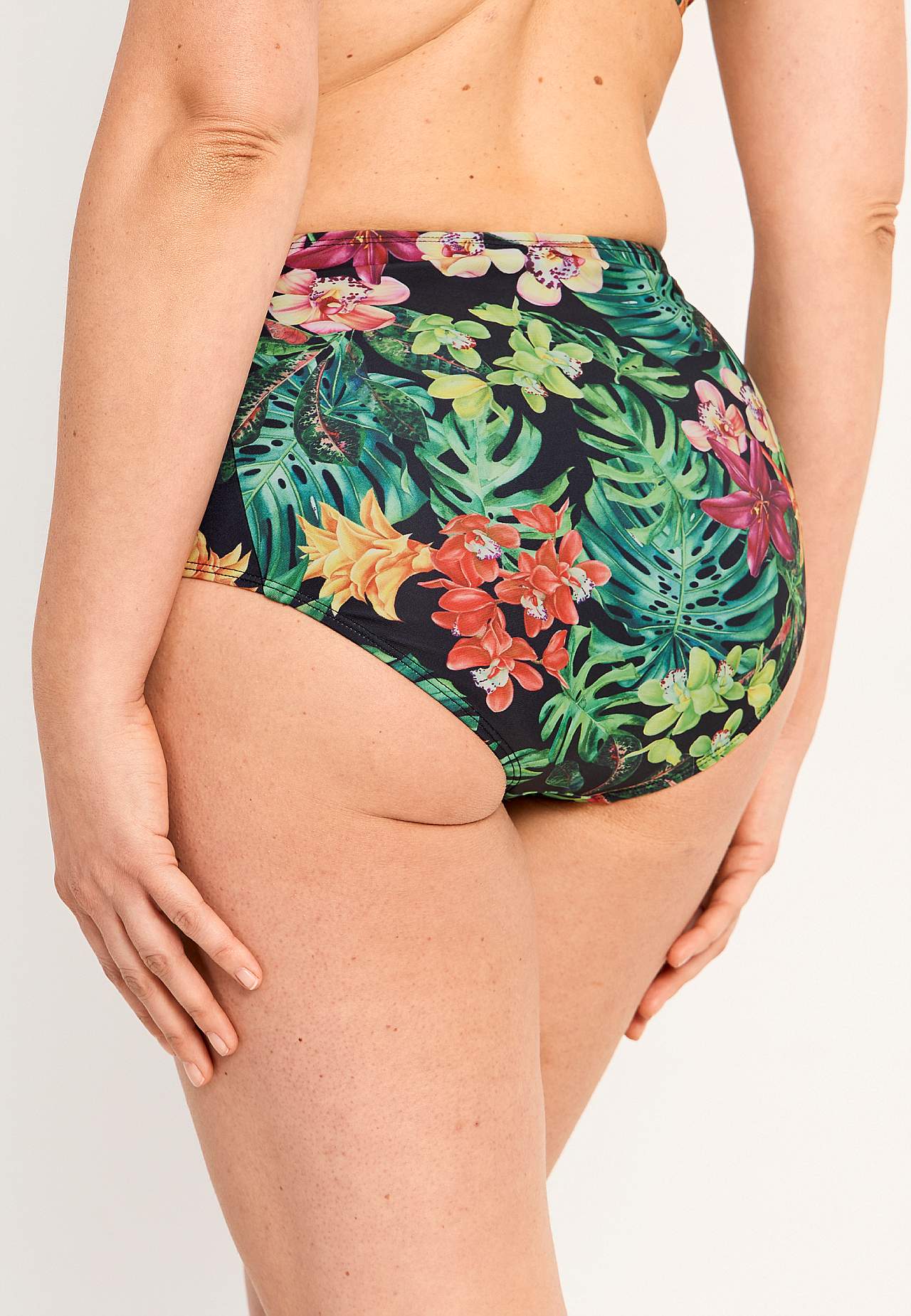 Bikinibroekje met hoge taille en een bloemenpatroon