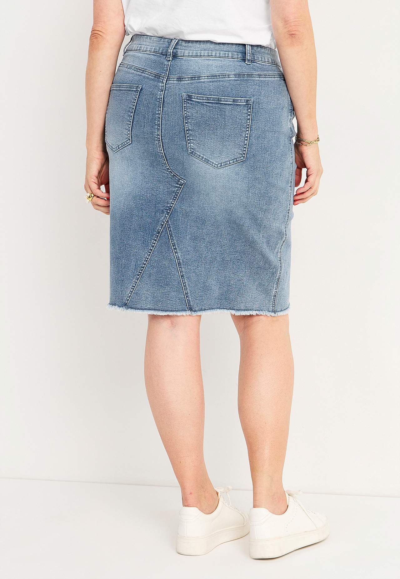 Denim rok met borduurwerken