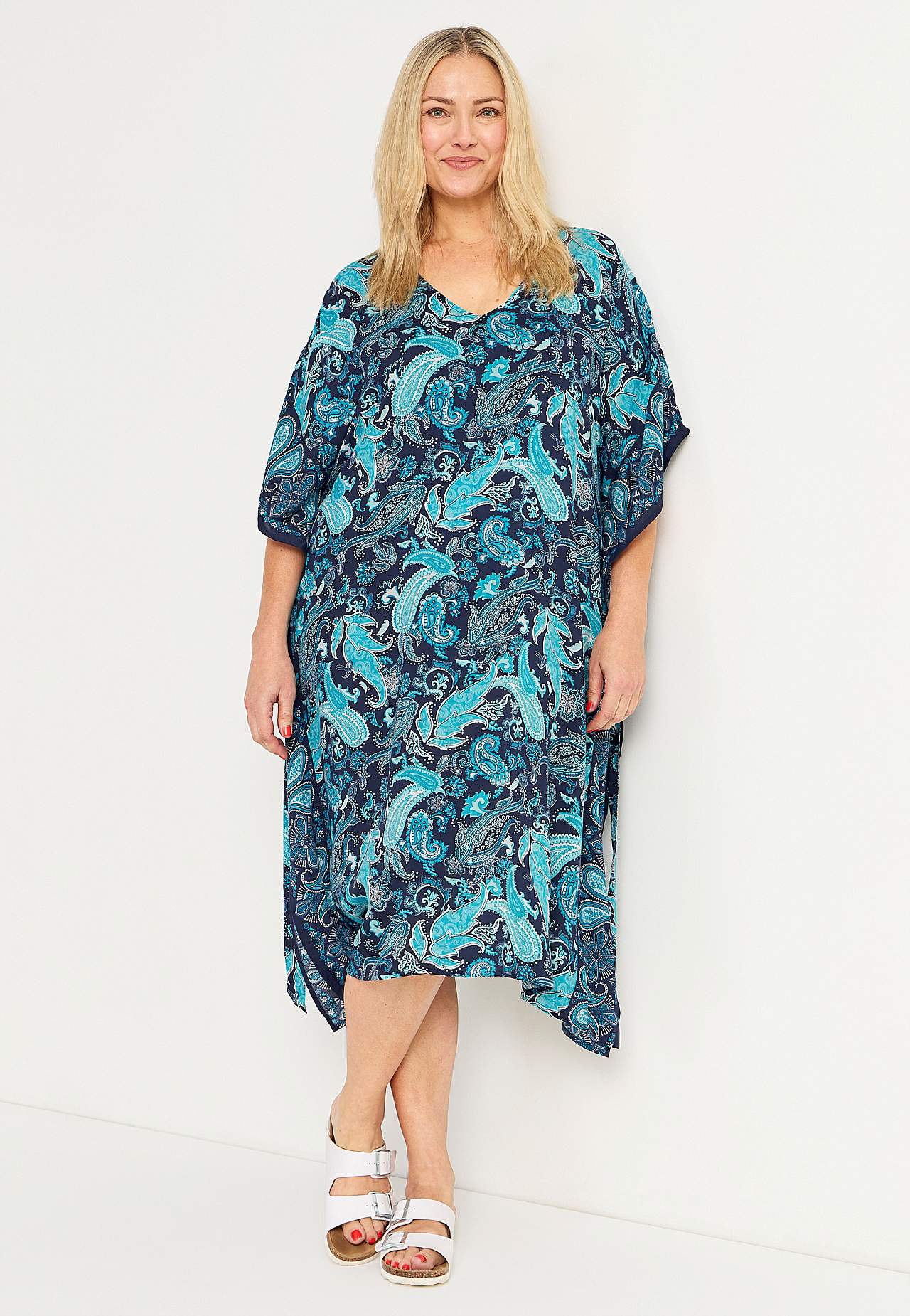 Strandkaftan met riem stropdas en een paisleypatroon