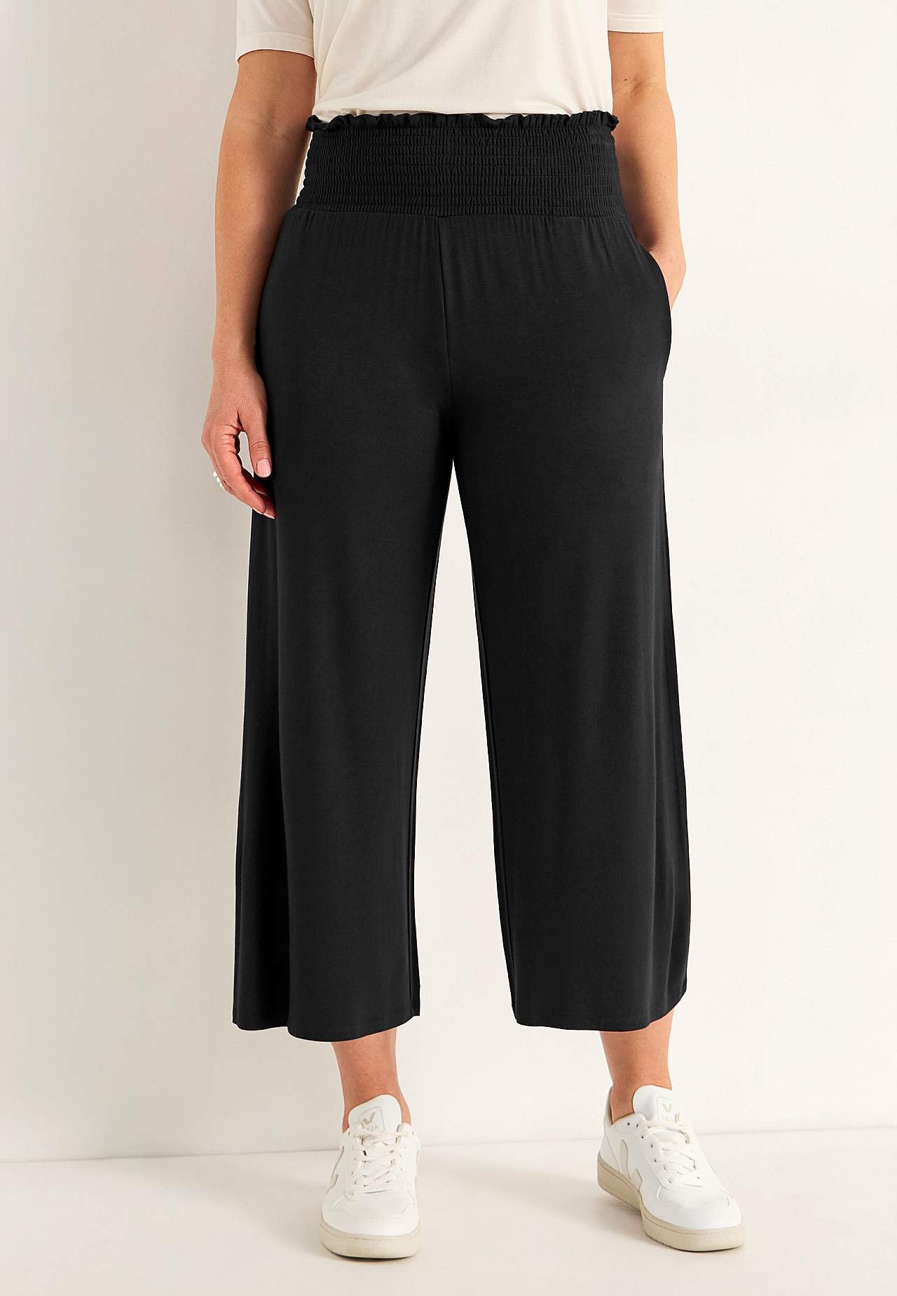 Zachte jersey broek met gesmockte elastische taille Liv