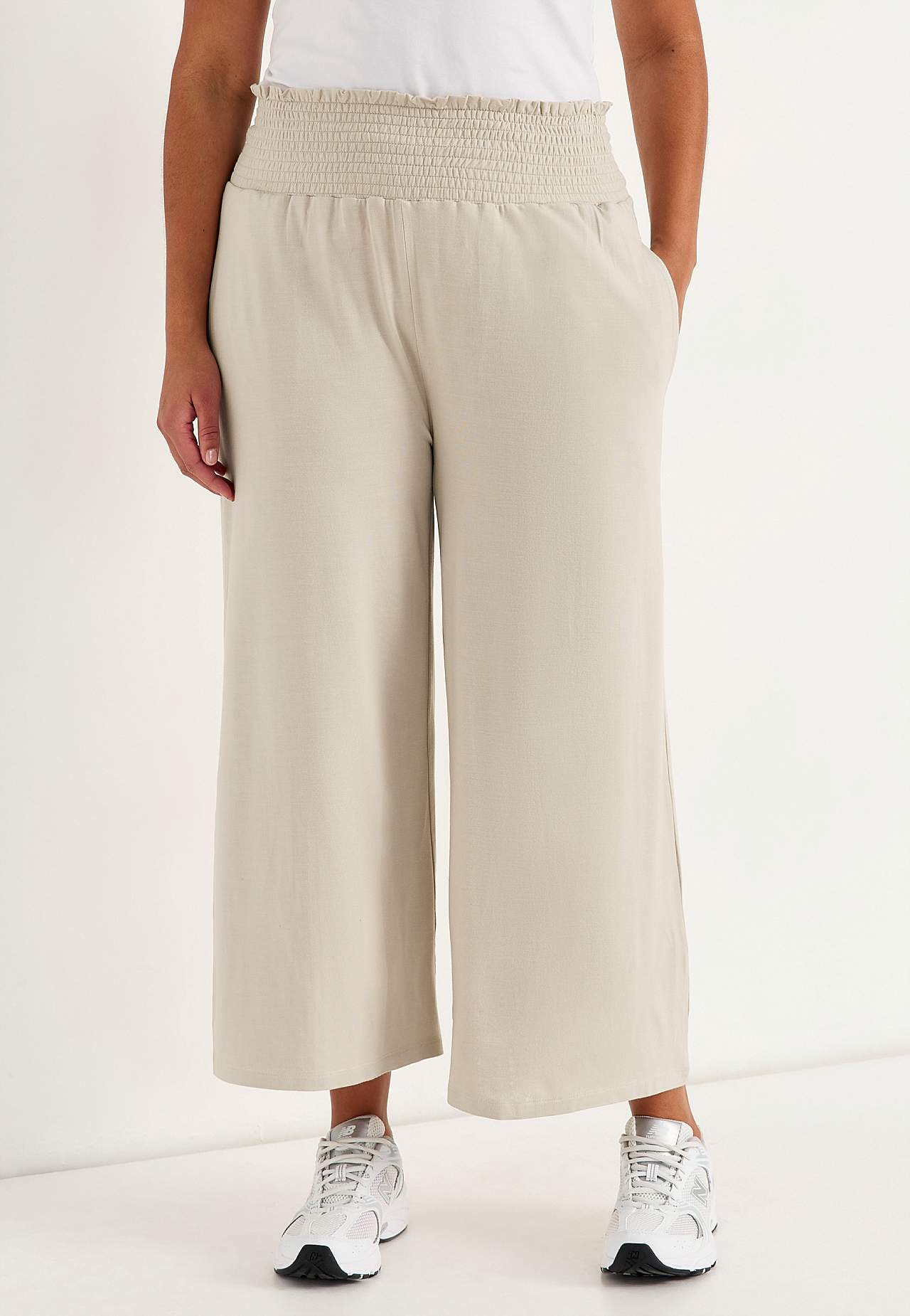 Zachte jersey broek met gesmockte elastische taille Liv