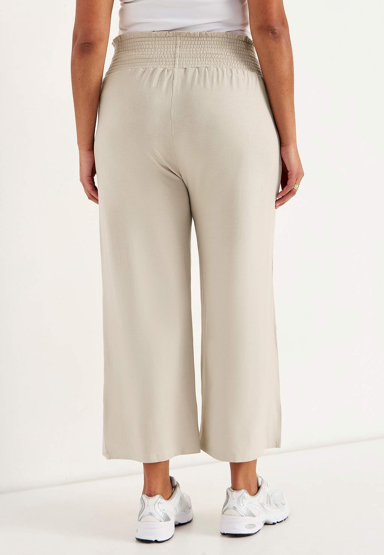 Zachte jersey broek met gesmockte elastische taille Liv