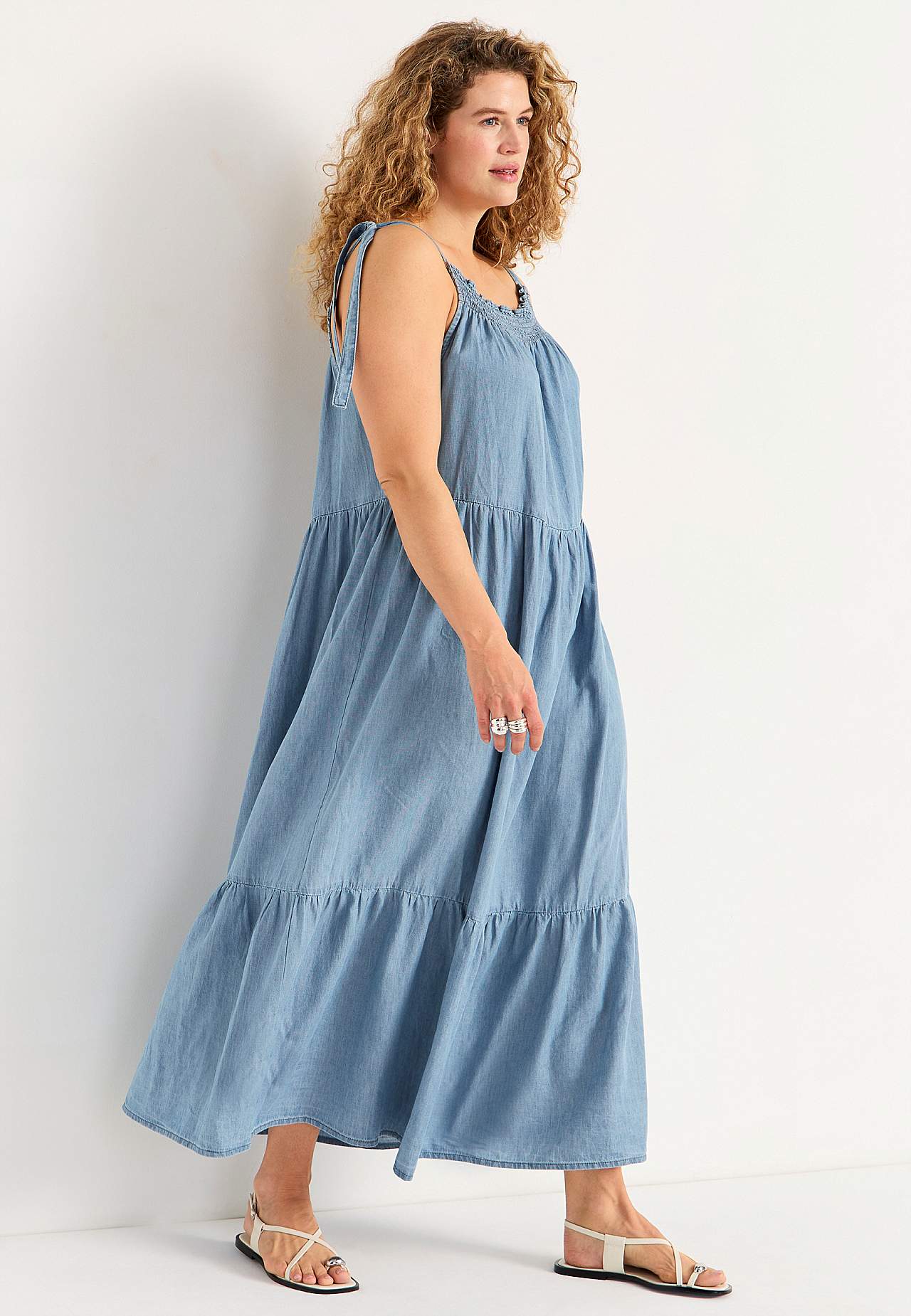 Zachte denim jurk met dasriem