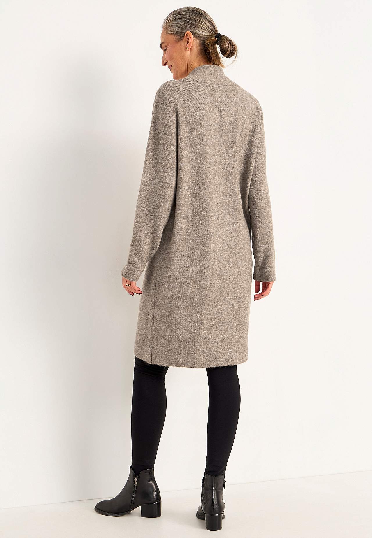 Gebreide tuniek met gedraaid detail