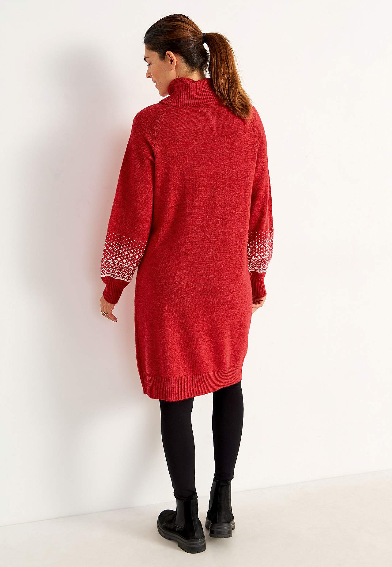 Gebreide jurk met mouwen met een jacquard patroon