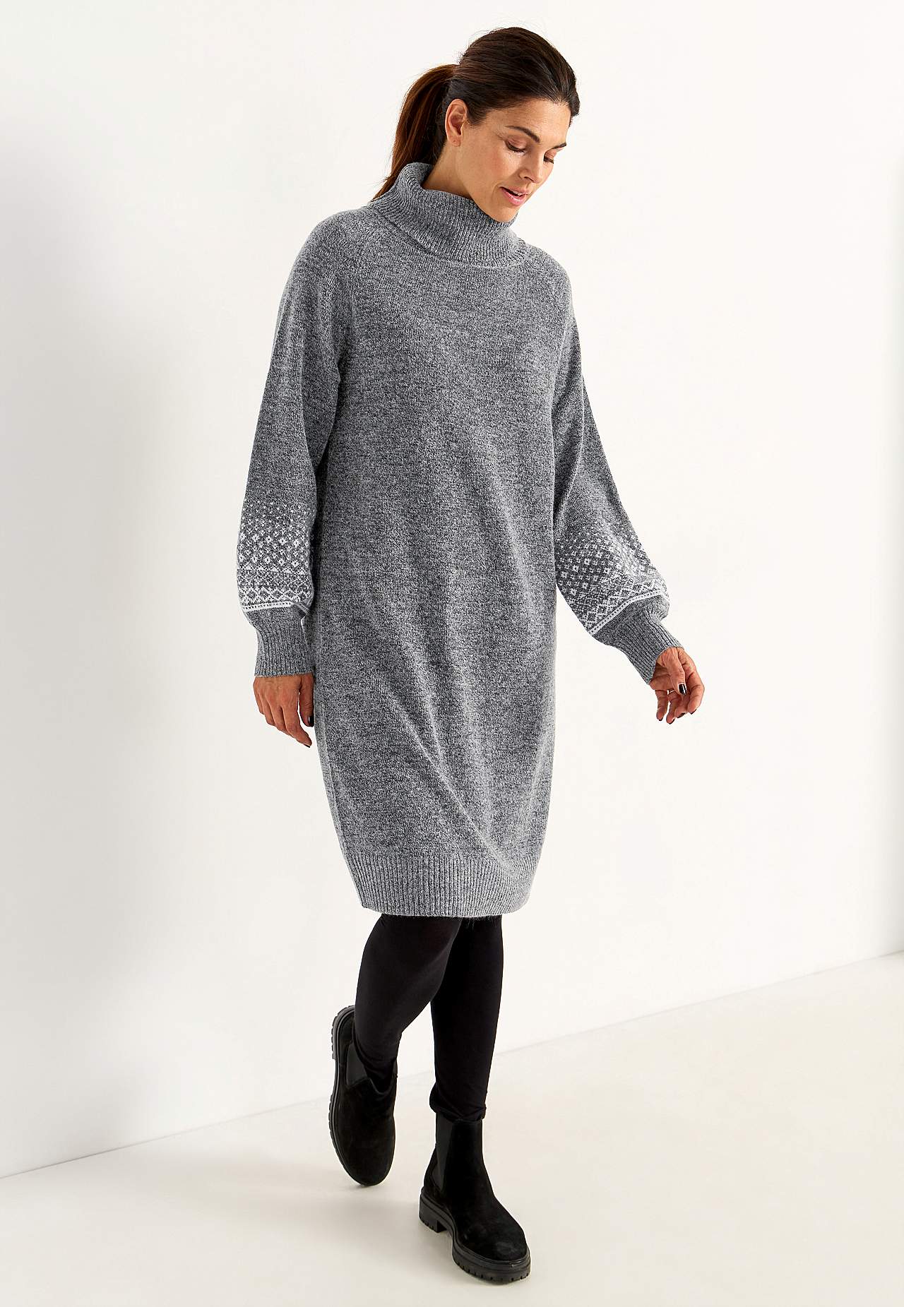 Gebreide jurk met mouwen met een jacquard patroon