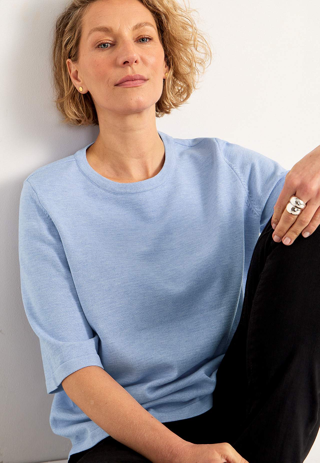 Fijn gebreide sweater met korte mouwen