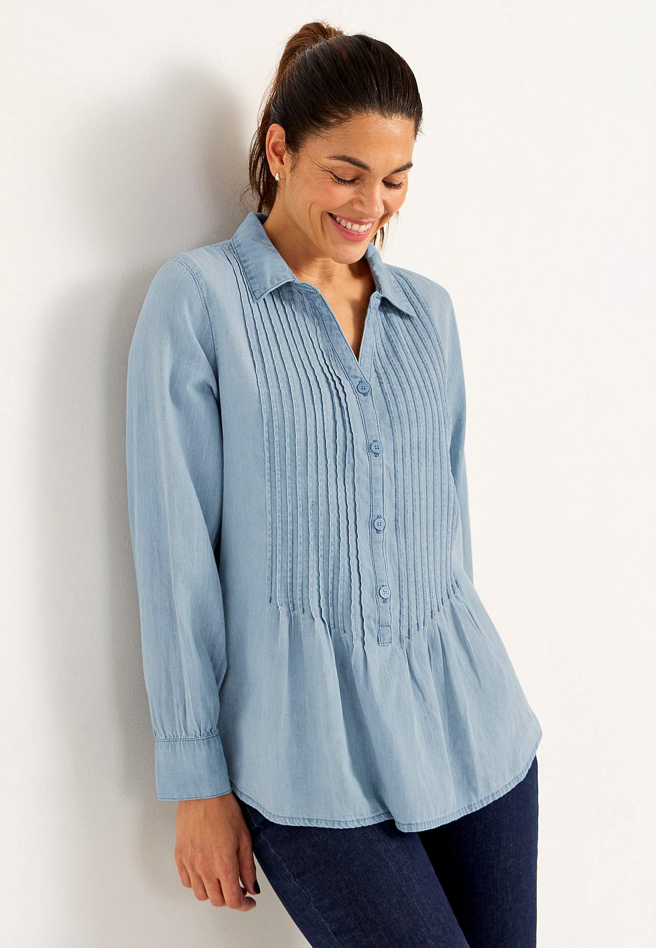 Denim blouse met genaaide plooien