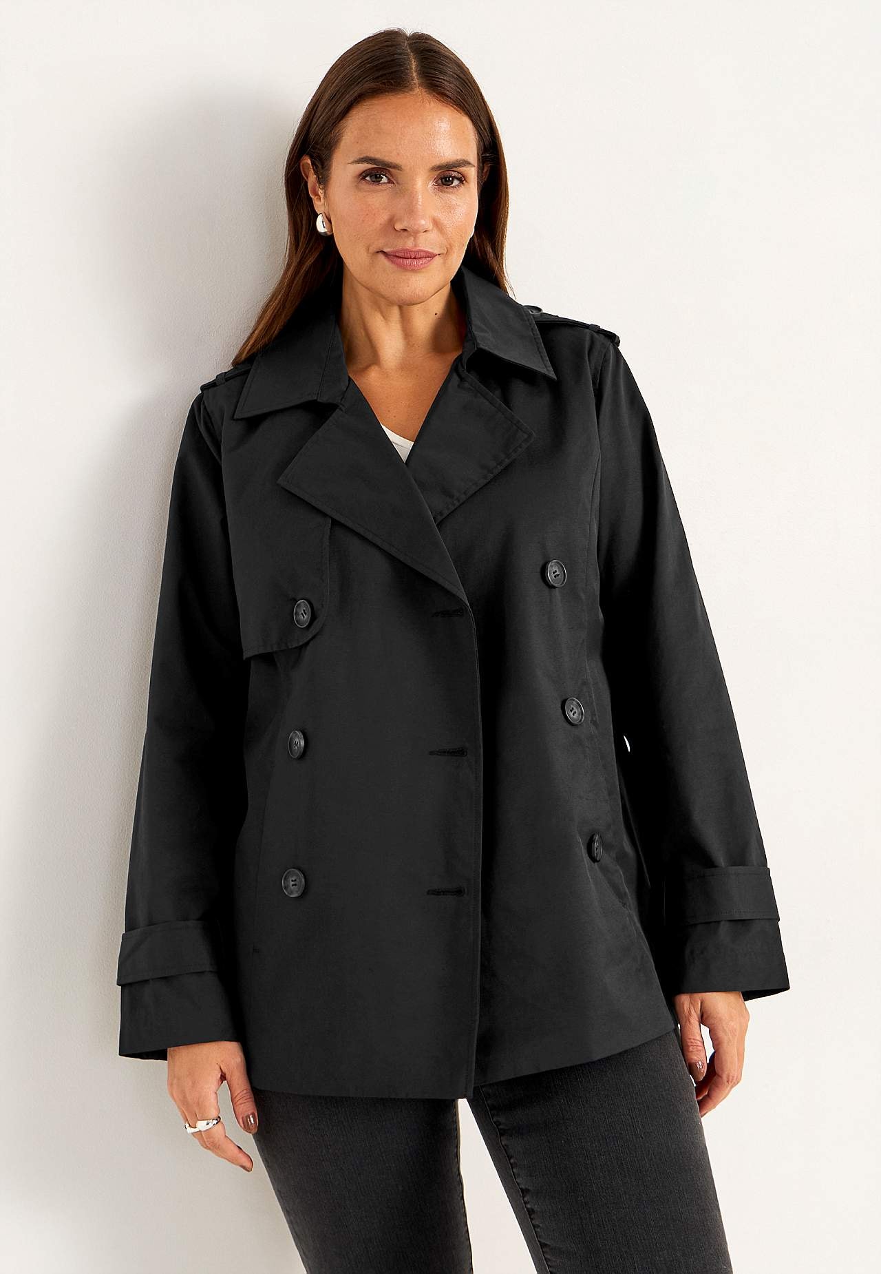 Dubbel-borstige en korte trenchcoat