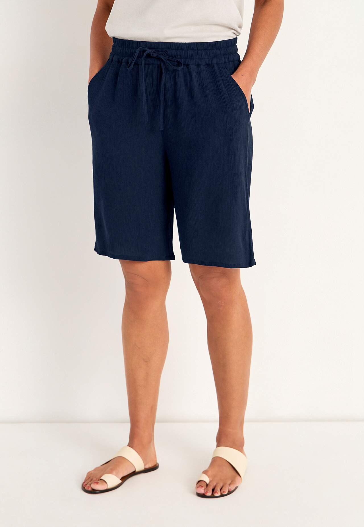 Short van viscose-crêpe
