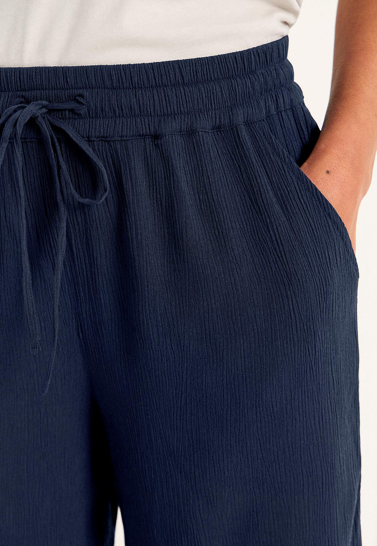 Short van viscose-crêpe