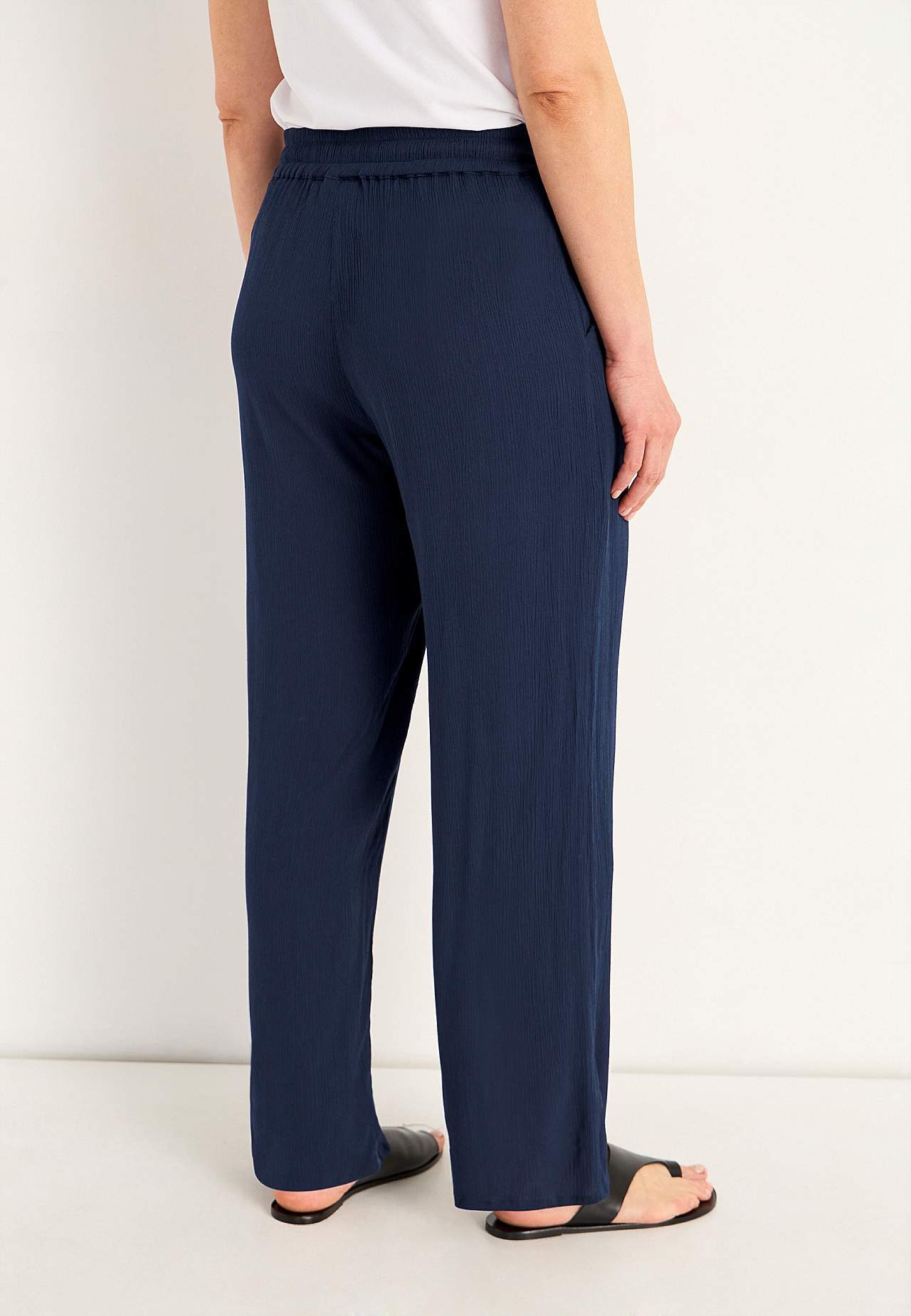 Broek van viscose-crêpe