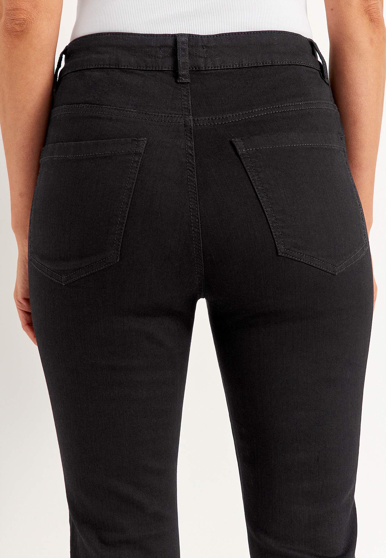 Cropped jeans met vijf zakken ontwerp