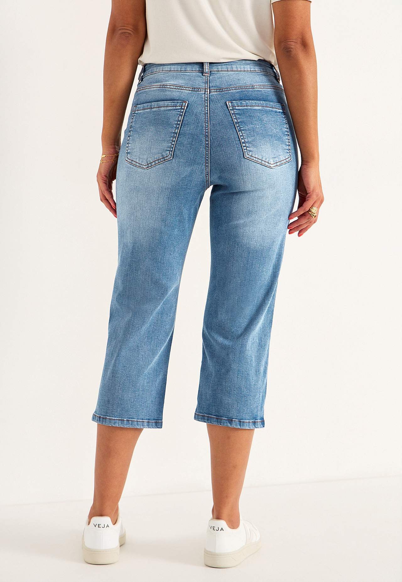 Cropped jeans met knoopsluiting