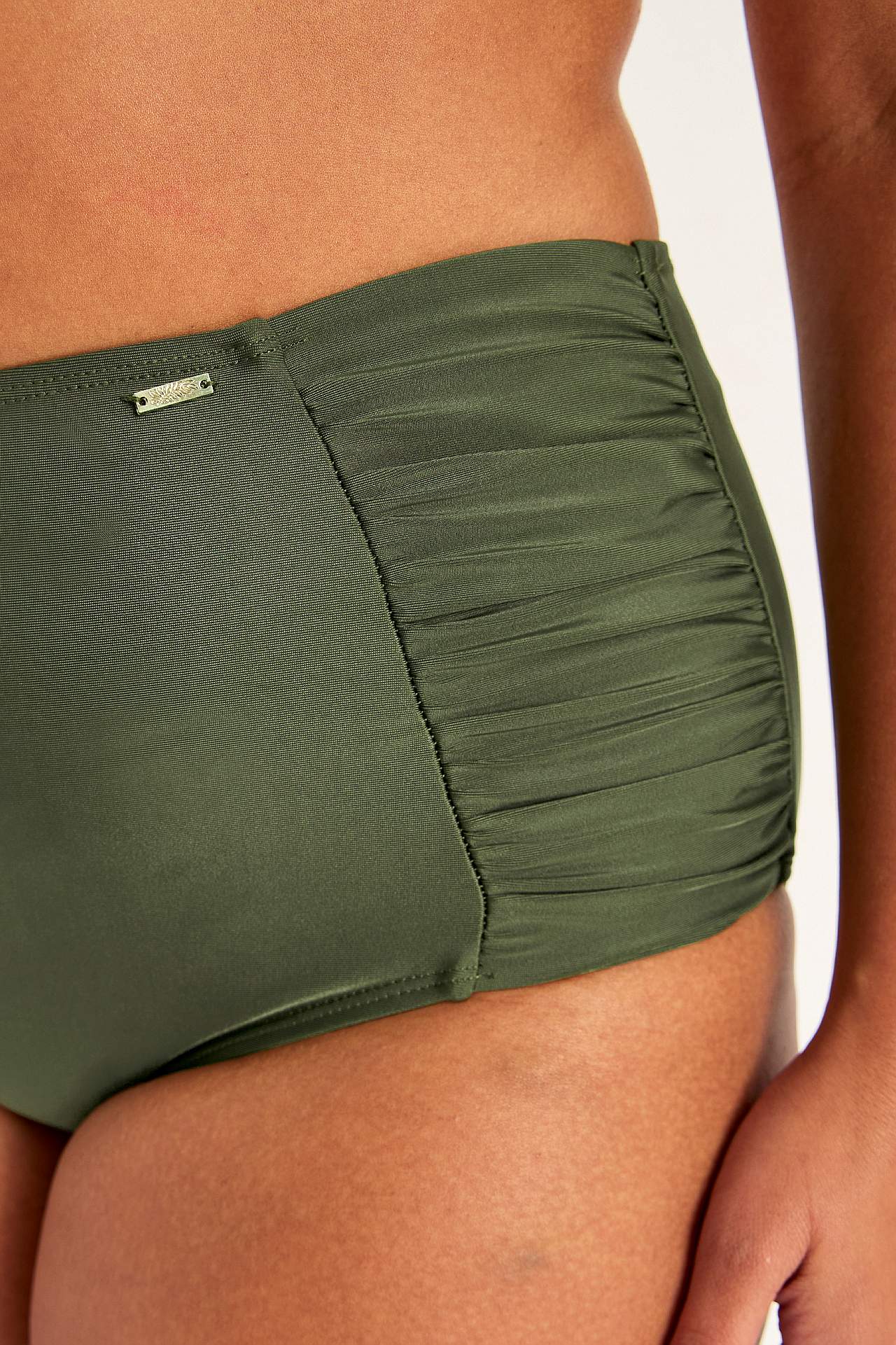 Eenkleurig bikinibroekje met hoge taille