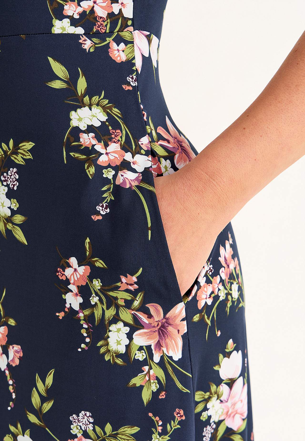 Jerseyjurk met een bloemenpatroon