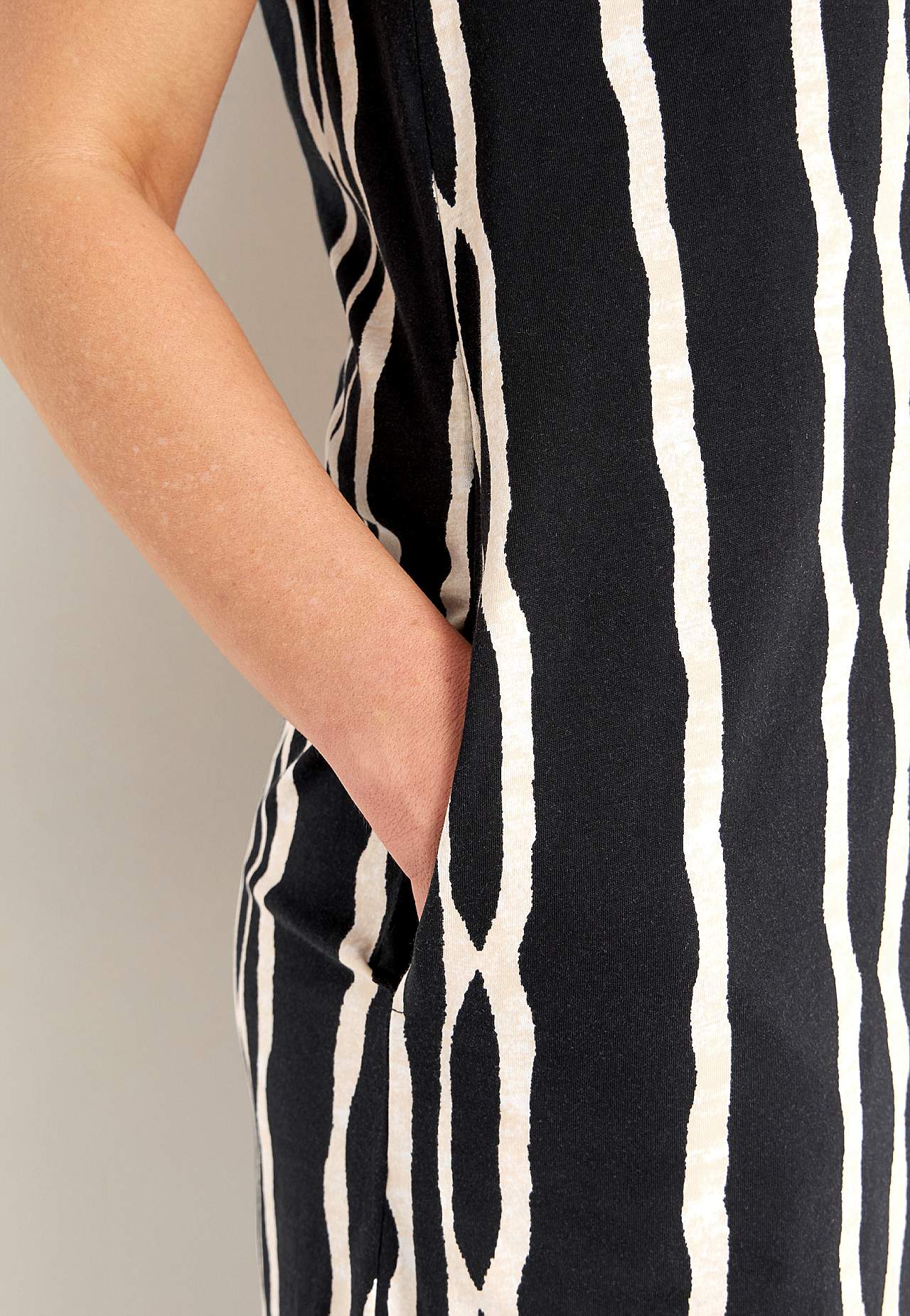 Jerseyjurk met patroon met zakken